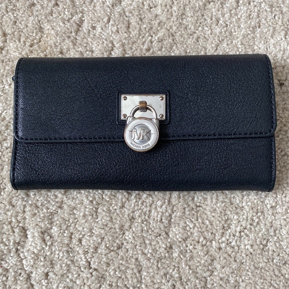 Michael Kors Hobo Bag with Wallet - Picture 9 of 10